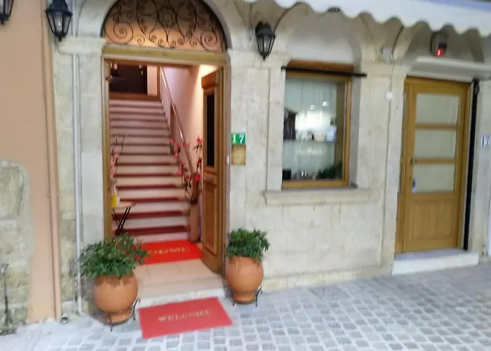 Aparthotel Santrivani Chania (Crete)